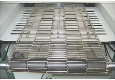 乙型網(wǎng)油炸輸送機(jī)